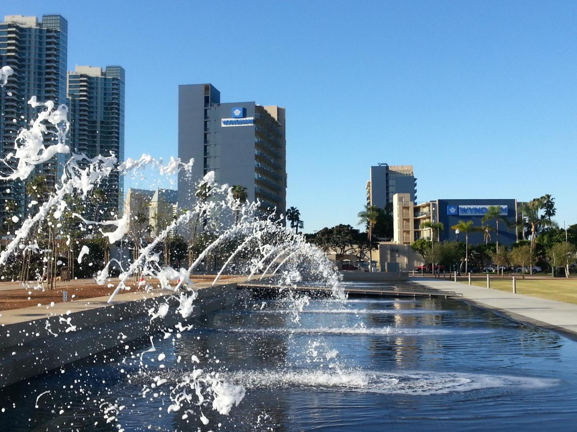 Wyndham San Diego Bayside Экстерьер фото