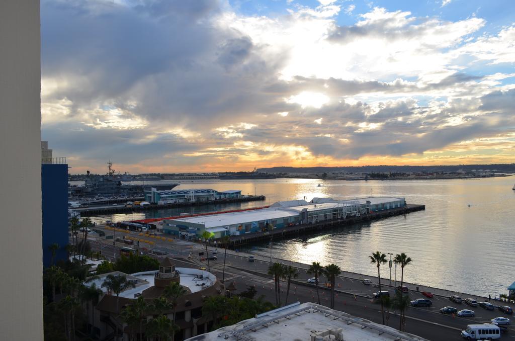 Wyndham San Diego Bayside Экстерьер фото